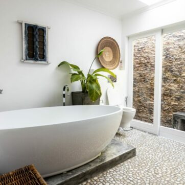Luxurious Bathroom Oasis